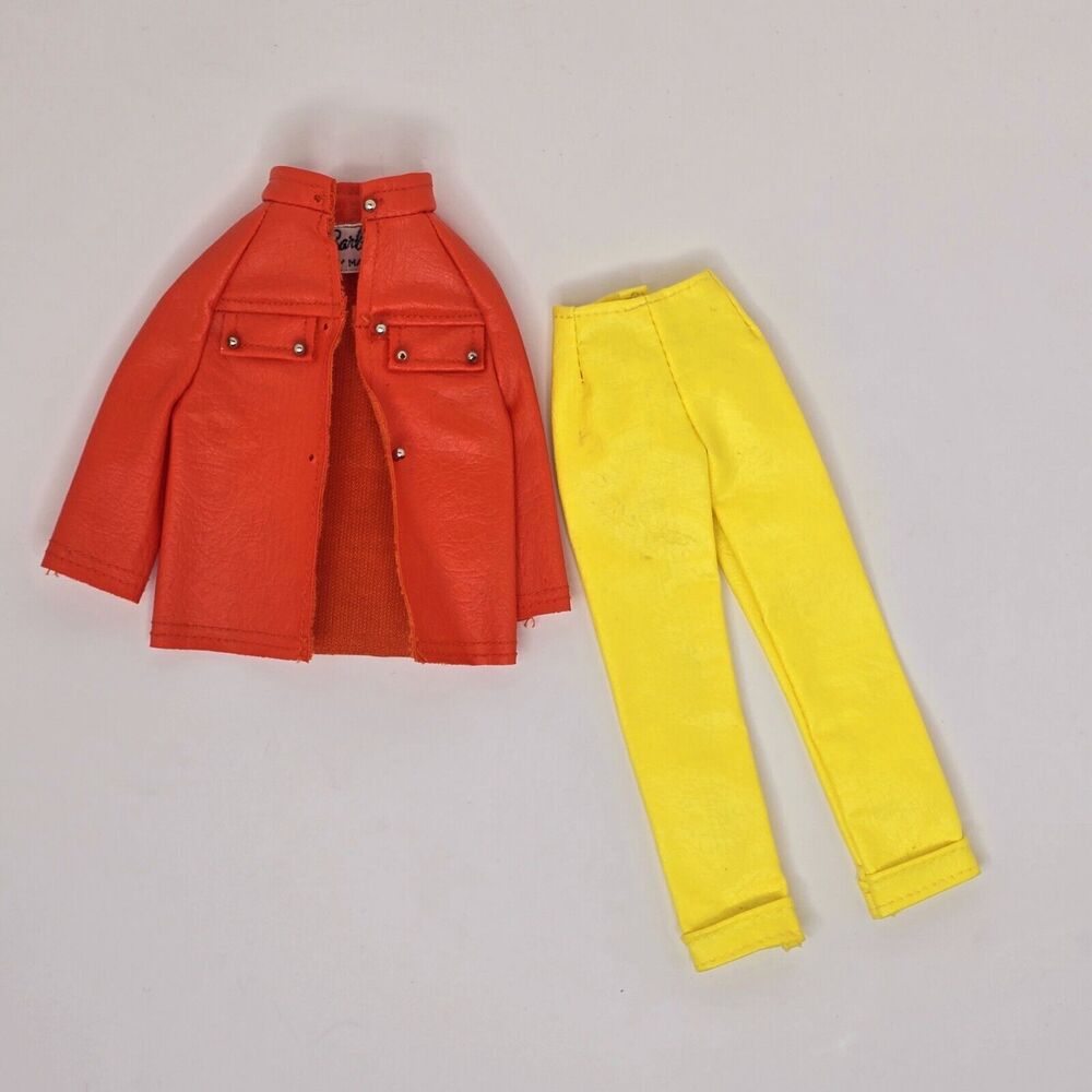 Vintage 70s Barbie The Ski Scene #1797 Orange Jacket And Yellow Pants